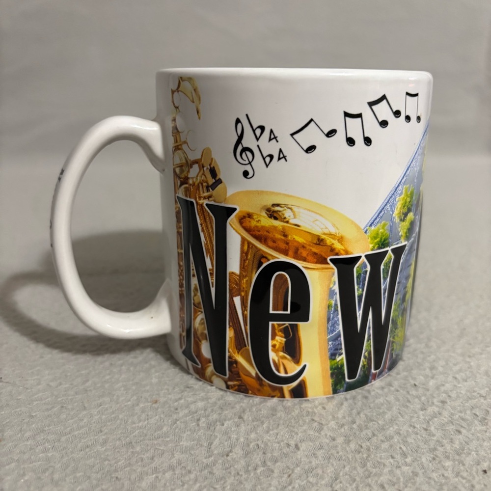 Americaware New Orleans Bourbon Musical Theme Souvenir Coffee Mug Microwave safe